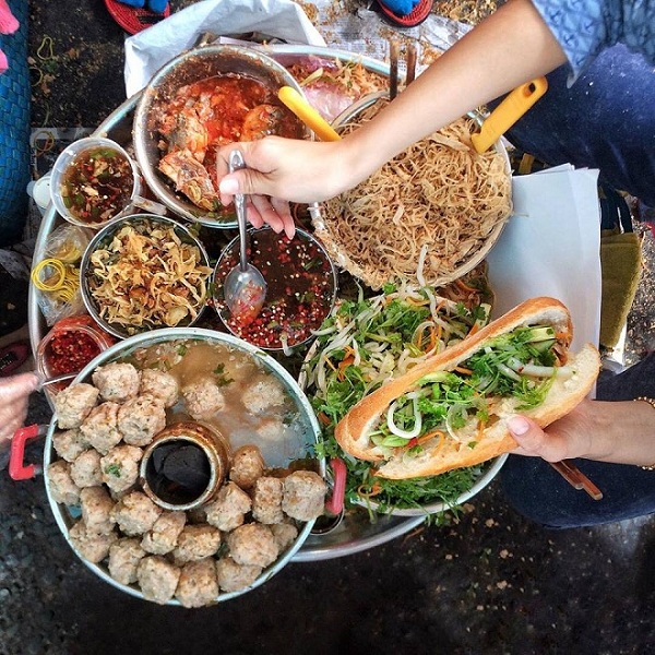 plats populaires à Saigon sandwich vietnamien